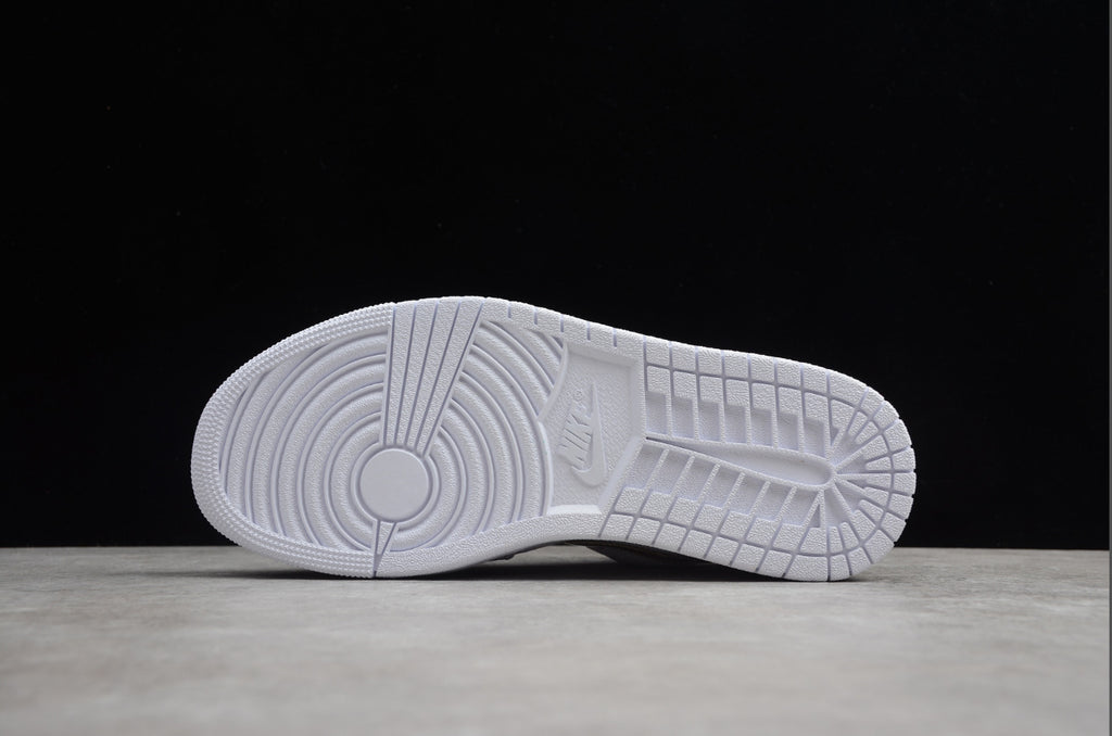 Air Jordan 1 Low Top Platinum