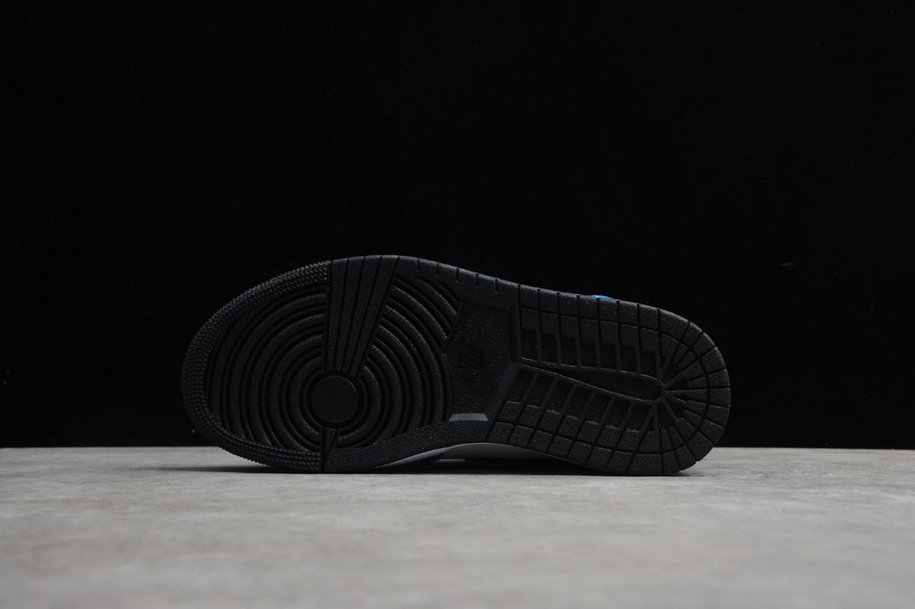 Air Jordan 1 Mid SE 'Signal Blue'