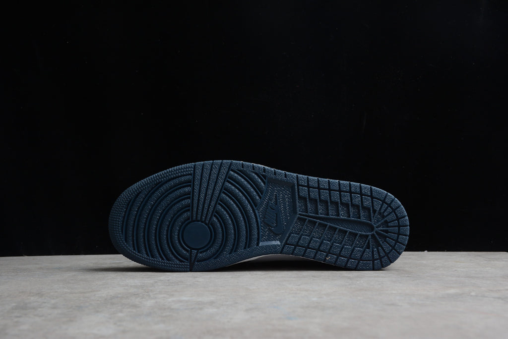 Air Jordan 1 Mid Dark Team