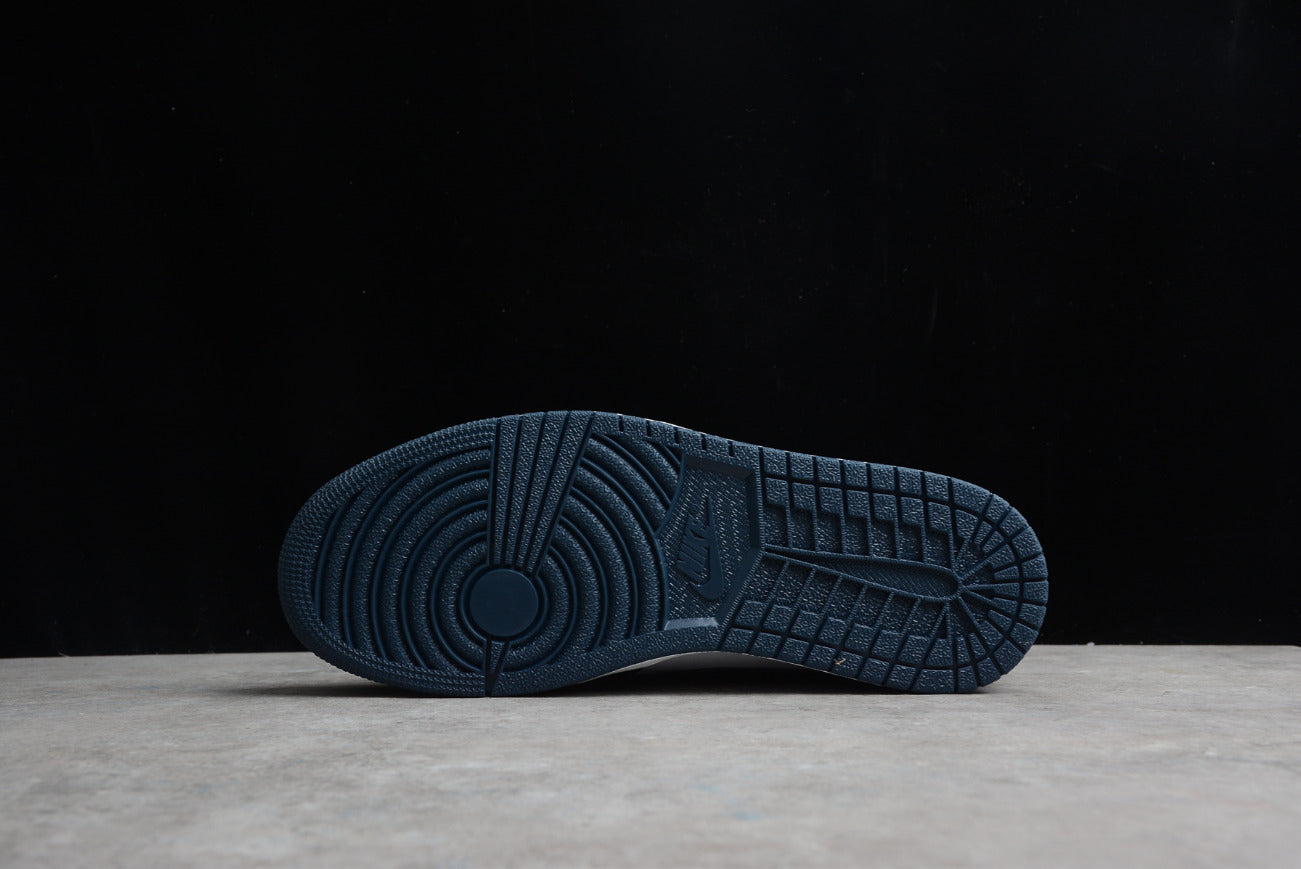 Air Jordan 1 Mid Dark Team