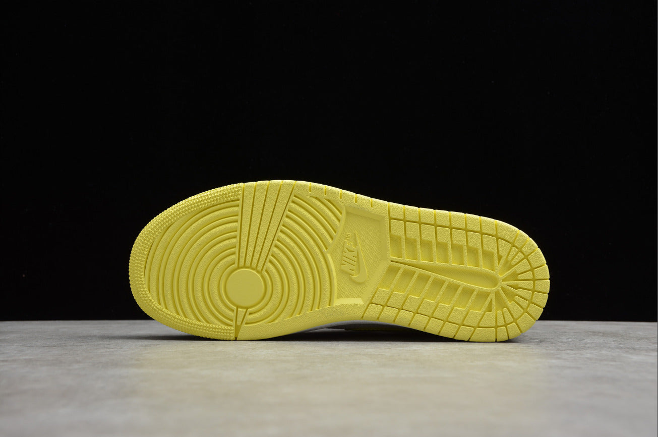 Air Jordan 1 Mid SE Lakers Beige Yellow