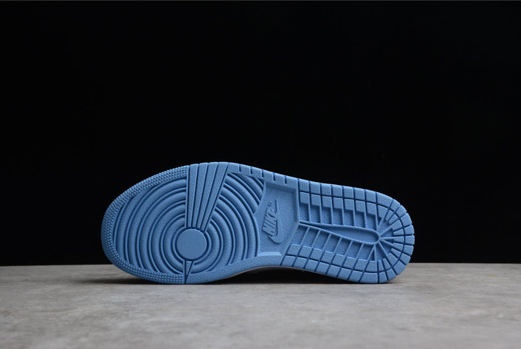 Air Jordan 1 Mid WMNS University Blue