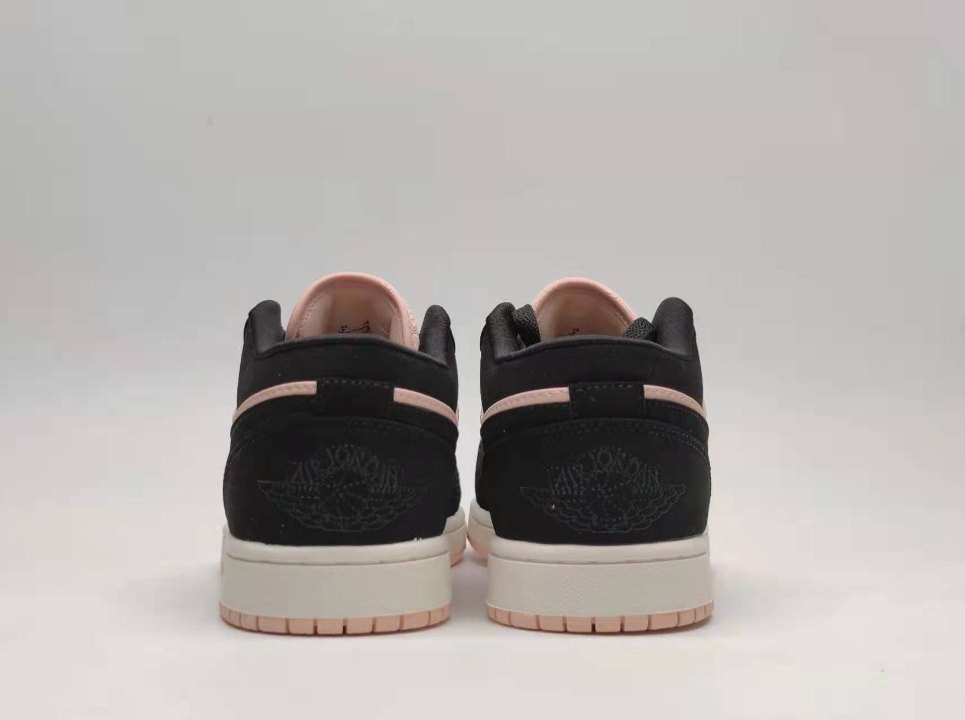 Air Jordan 1 Low Guava Ice