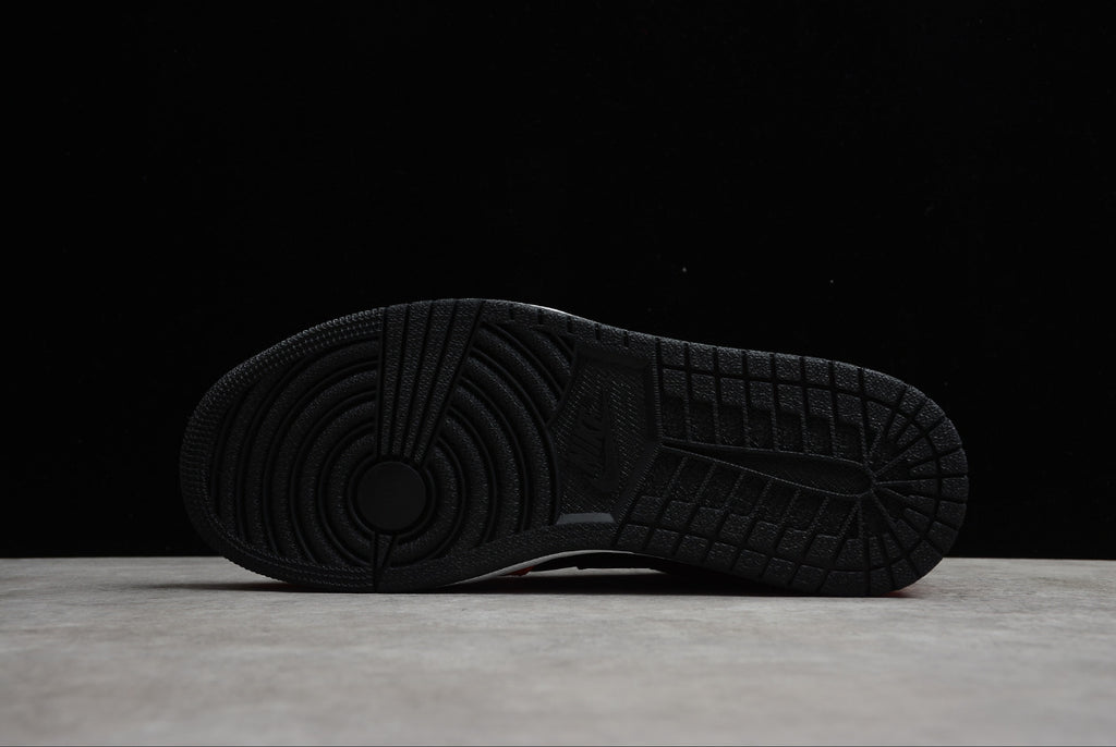 Air Jordan 1 Low SE “Black Orange”
