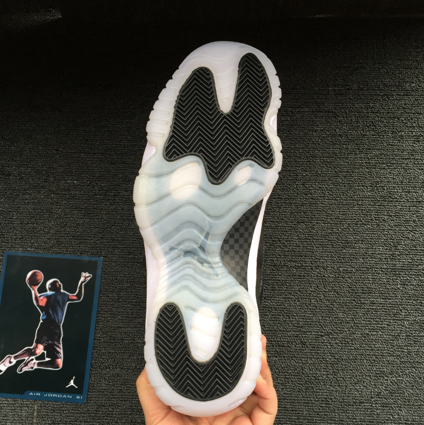 Air Jordan 11 Low Barons