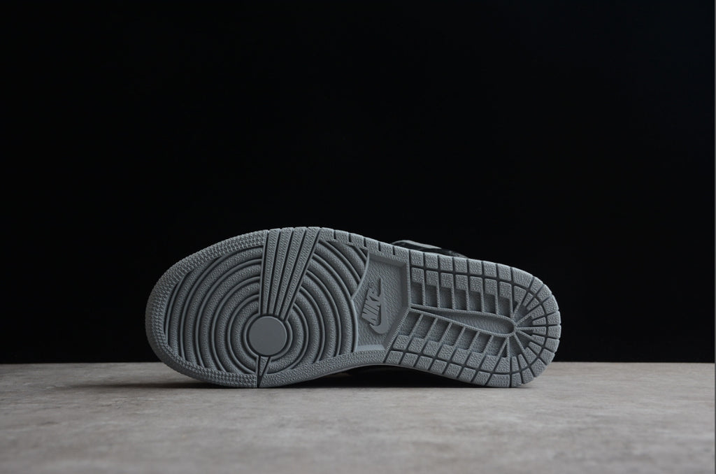 Air Jordan 1 Mid Shadow