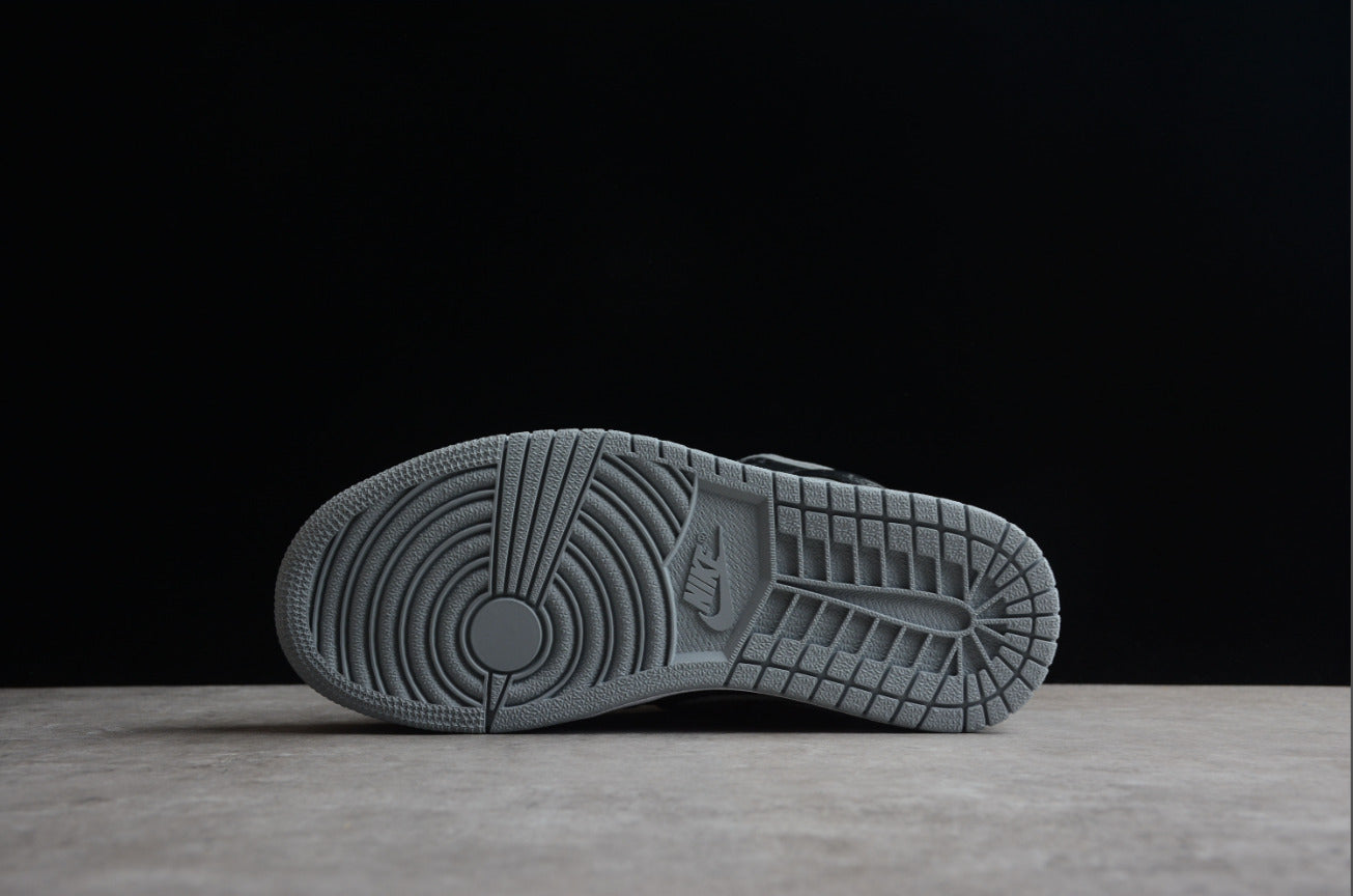 Air Jordan 1 Mid Shadow