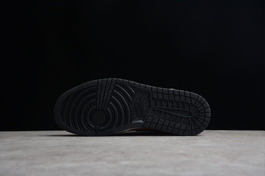 Air Jordan 1 Mid Dark Chocolate