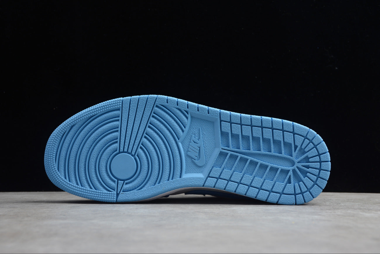 Air Jordan 1 Low North Carolina Blue