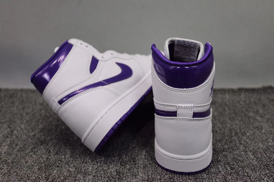 Air Jordan 1 High OG 'Court Purple'