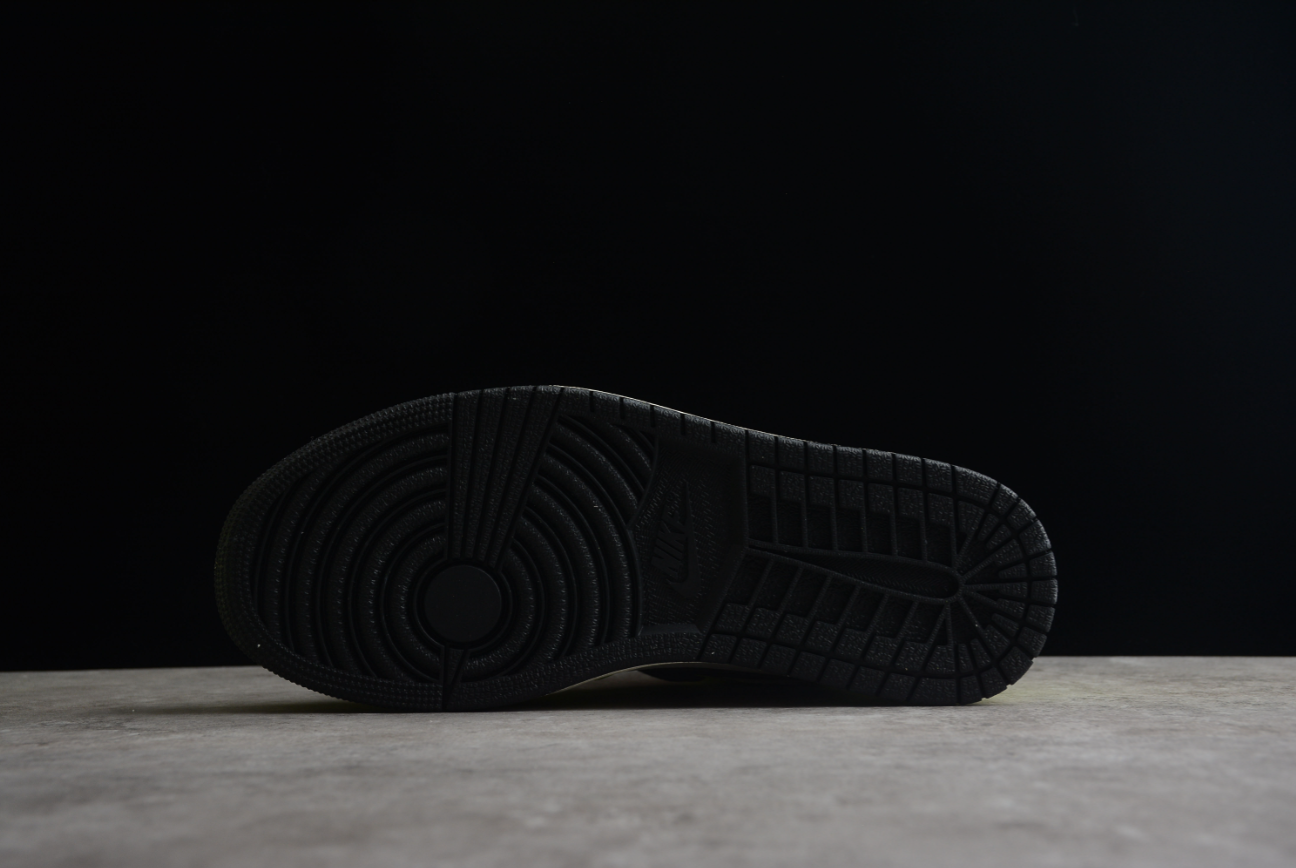 Air Jordan 1 Retro High OG “Obsidian”