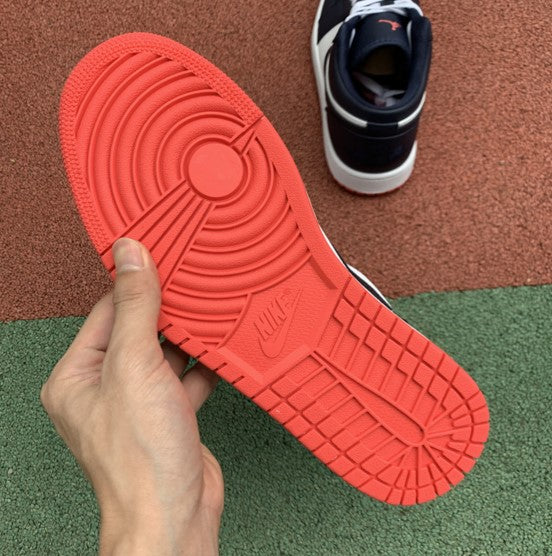 Air Jordan 1 Low Midnight Blue