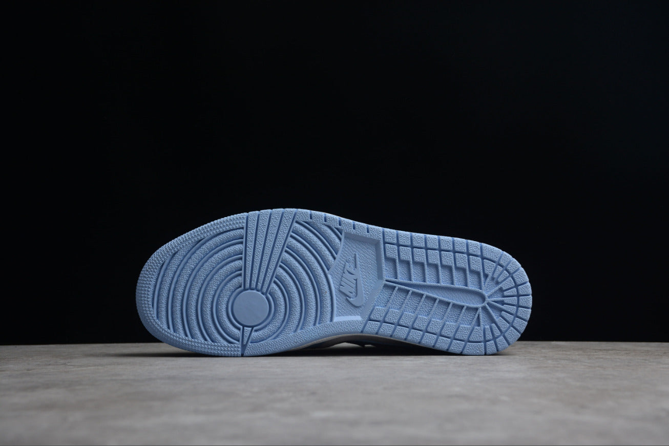 Air Jordan 1 Low University Blue