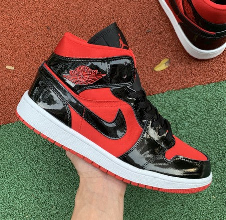 Air Jordan 1 Mid Black And Red Silk