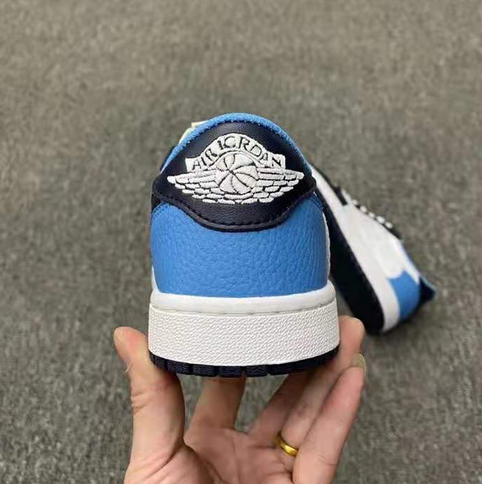 Travis Scott x Air Jordan 1 Low Fragment Design