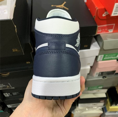 Air Jordan 1 Mid Obsidian