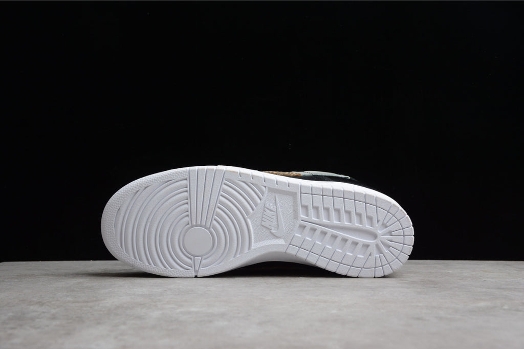 NK Dunk Low SE Animal Instinct Black
