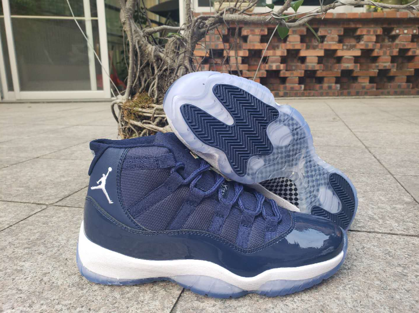 Air Jordan 11 Deep Blue White