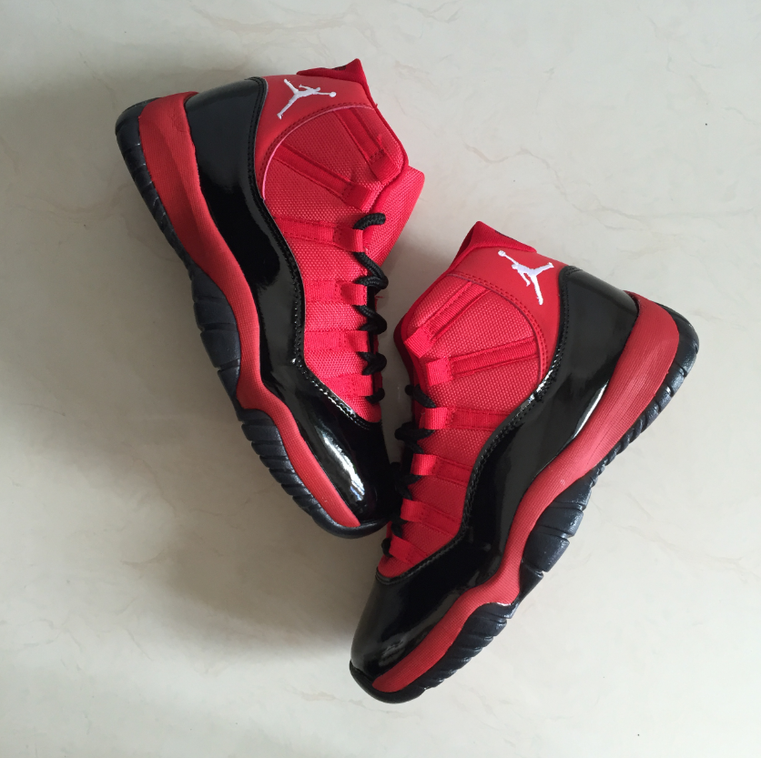 Air Jordan 11 Red Black