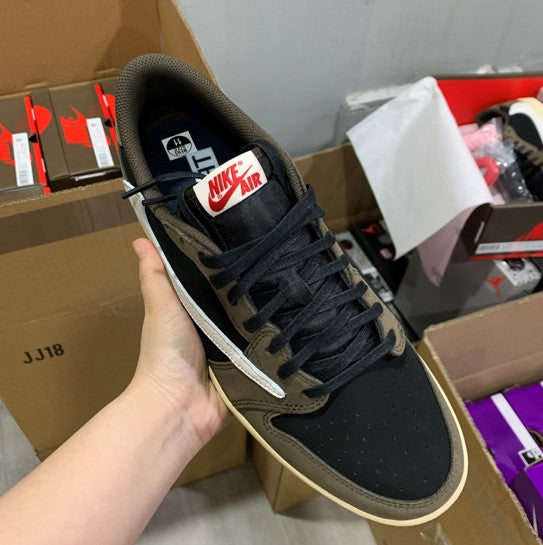 Air Jordan 1 Low x Travis Scott