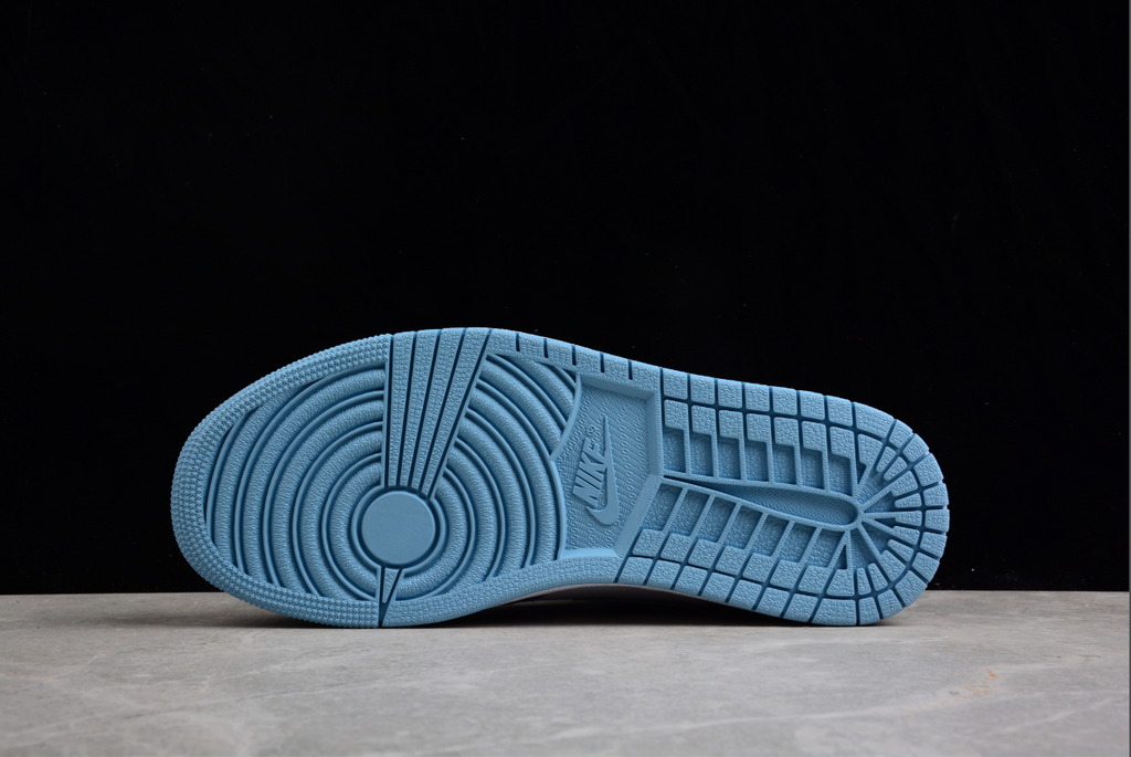 Air Jordan 1 Retro High OG WMNS “Denim”