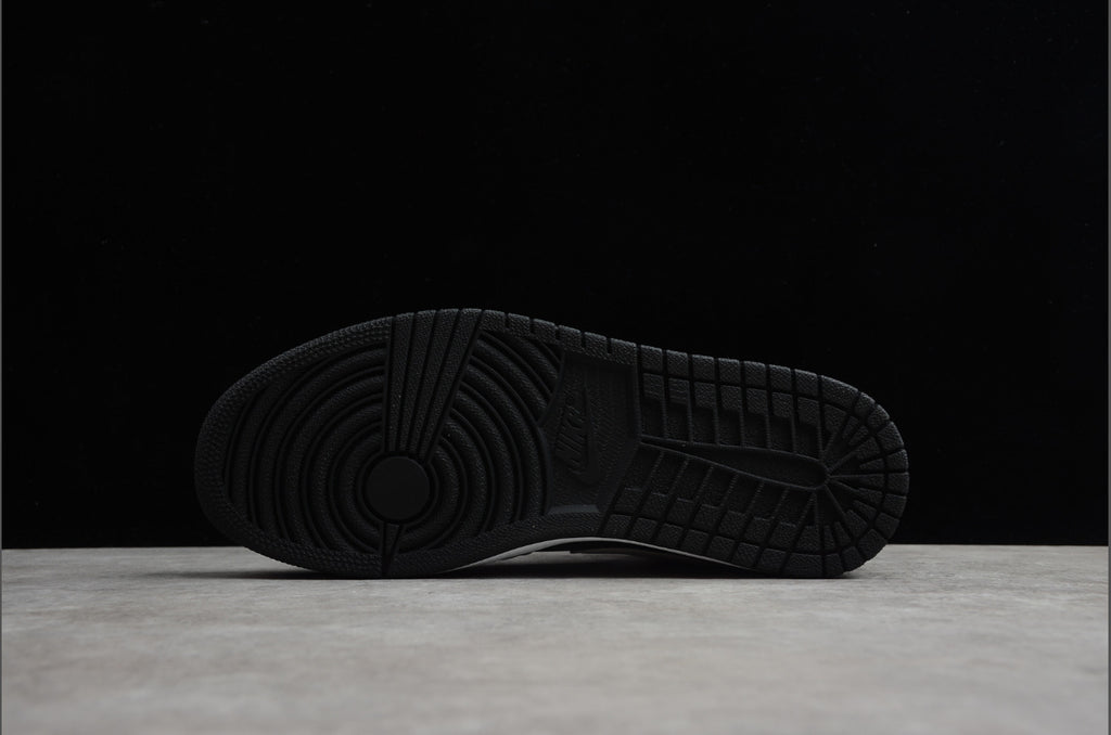 Air Jordan 1 Mid Panda
