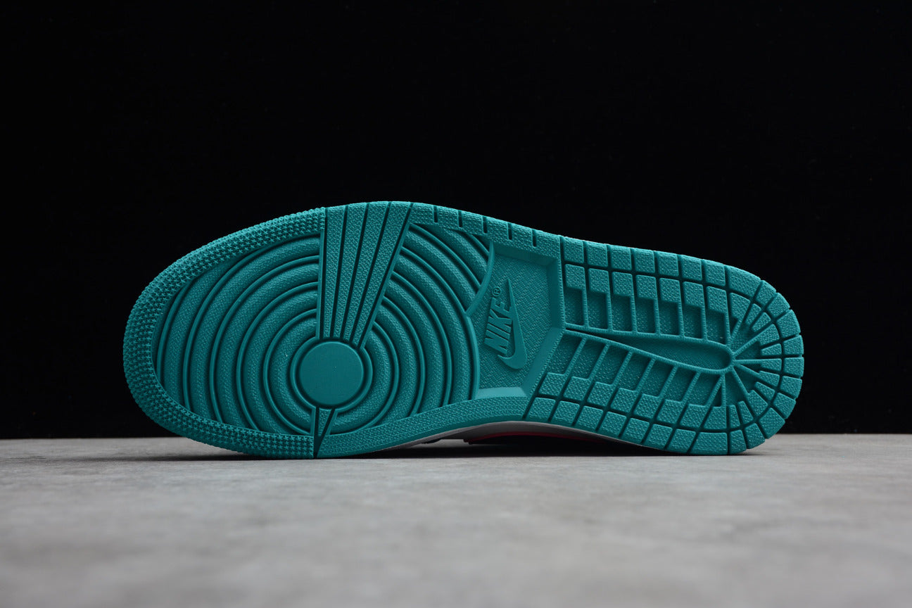 Air Jordan 1 Mid Little South Coast