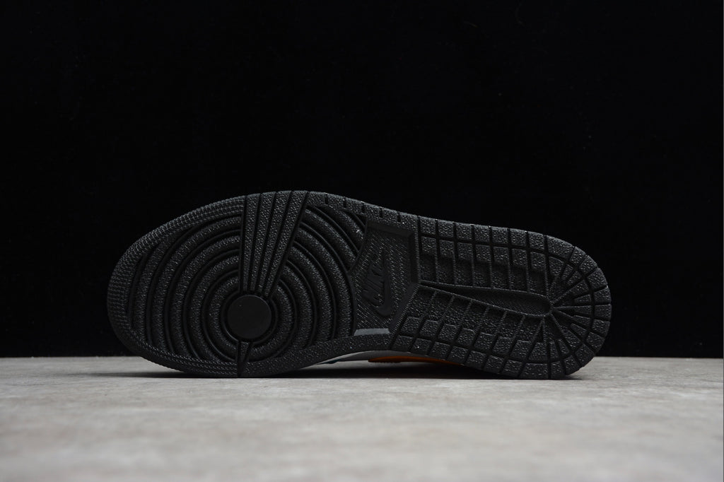 Air Jordan 1 Mid Bred Multi-Color