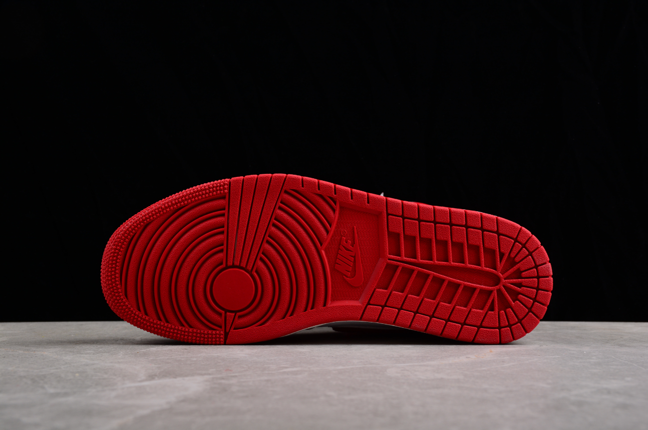 Air Jordan 1 Retro High OG Red 'Chenille'