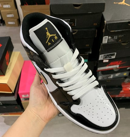 Air Jordan 1 Mid Black Gold