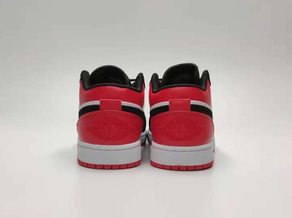 Air Jordan 1 Low Black Toe