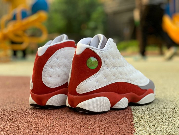 Air Jordan 13 OG Chicago