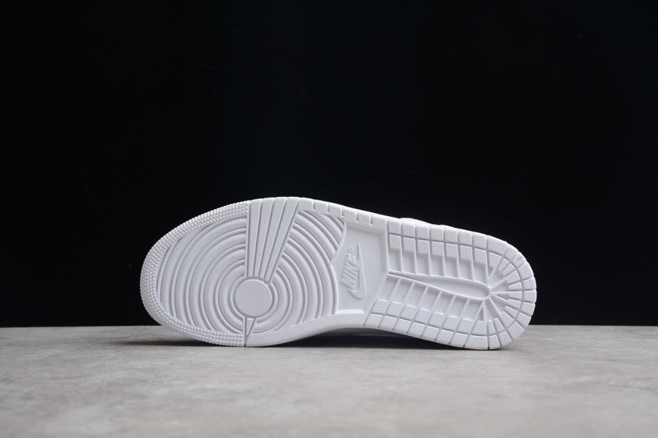 Air Jordan 1 Mid Triple White
