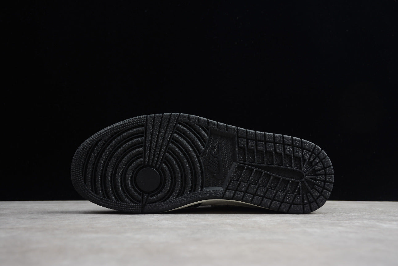 Air Jordan 1 Mid SE Black And White