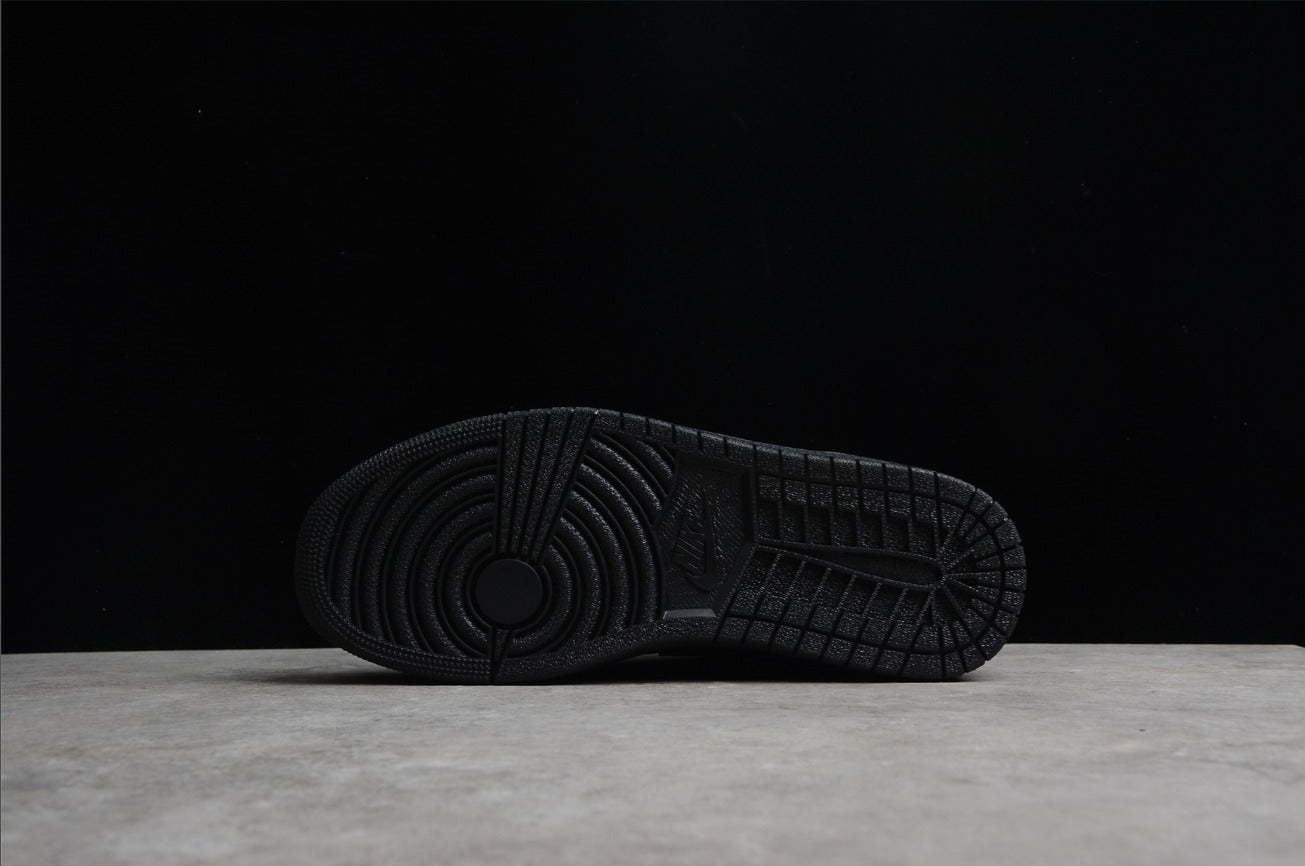 Air Jordan 1 Low Triple Black