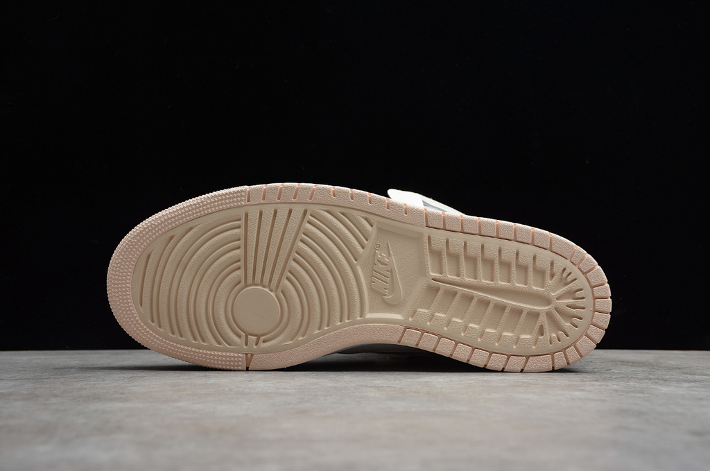 Air Jordan 1 Zoom Air CMFT White Sail Pearl White