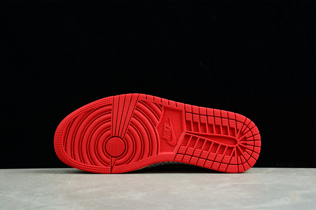 Air Jordan 1 Retro Low Flyknit Red