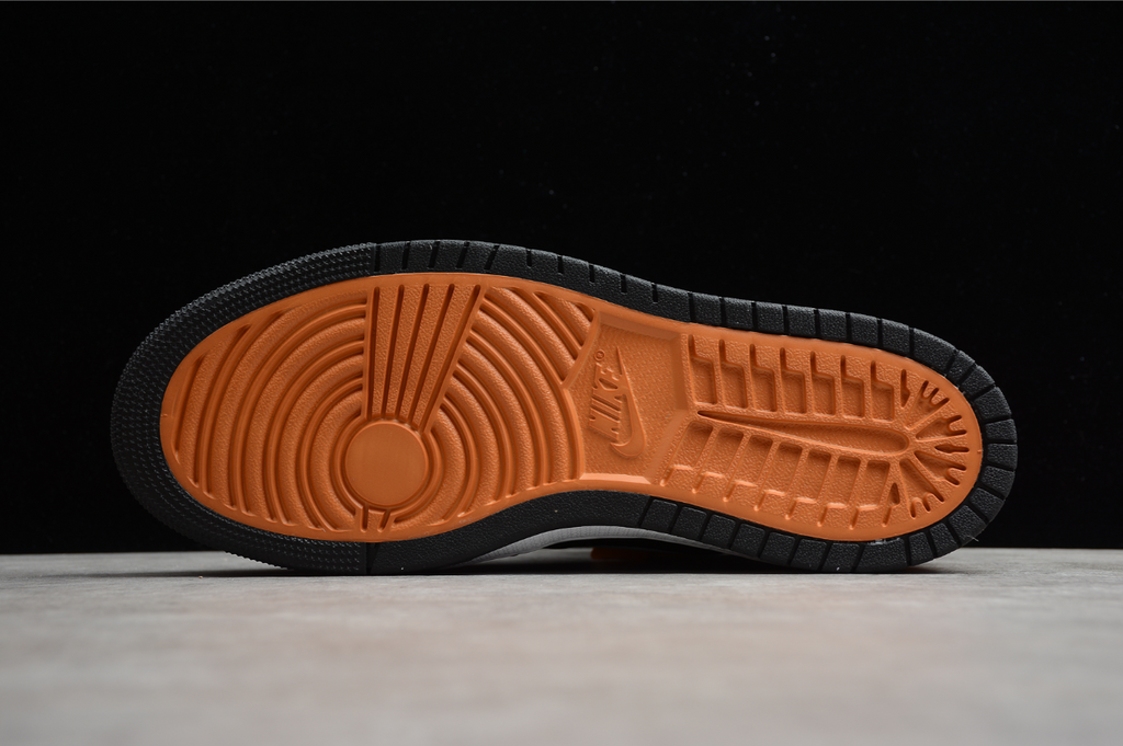 Air Jordan 1 Zoom Air Comfort“ Black Wheat”