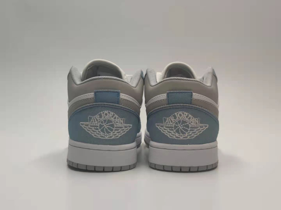 Air Jordan 1 Low Grey Blue