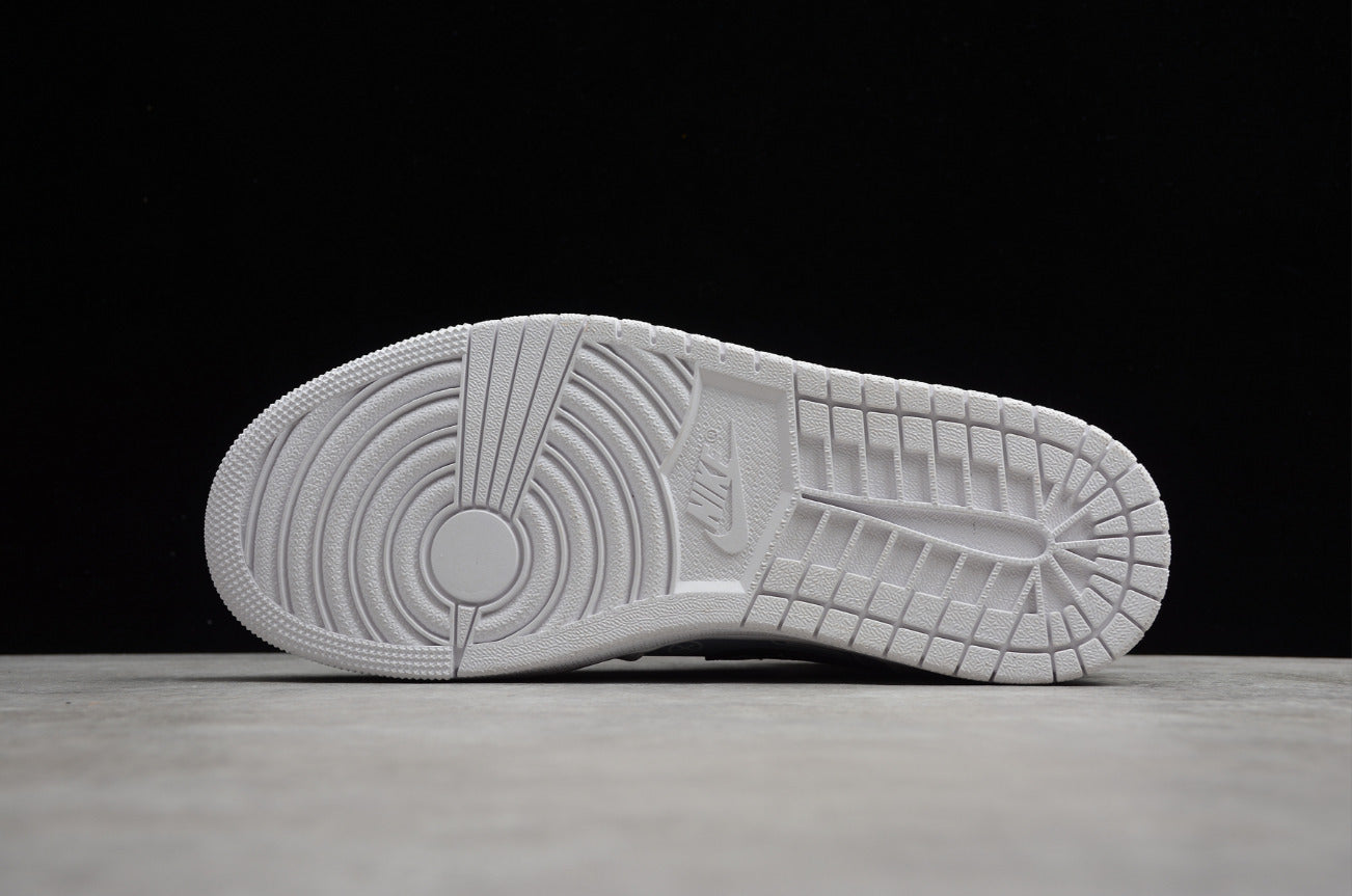 Air Jordan 1 Mid Black And White Gray