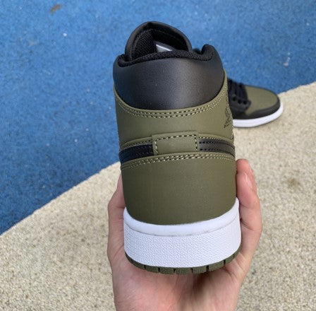 Air jordan 1 Mid Black Olive Green