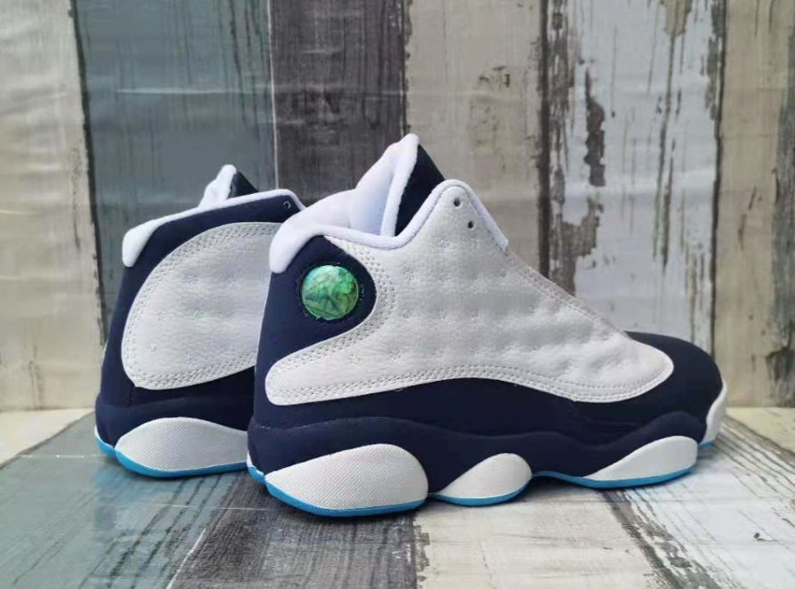 Air Jordan 13 Retro “Obsidian Powder Blue”