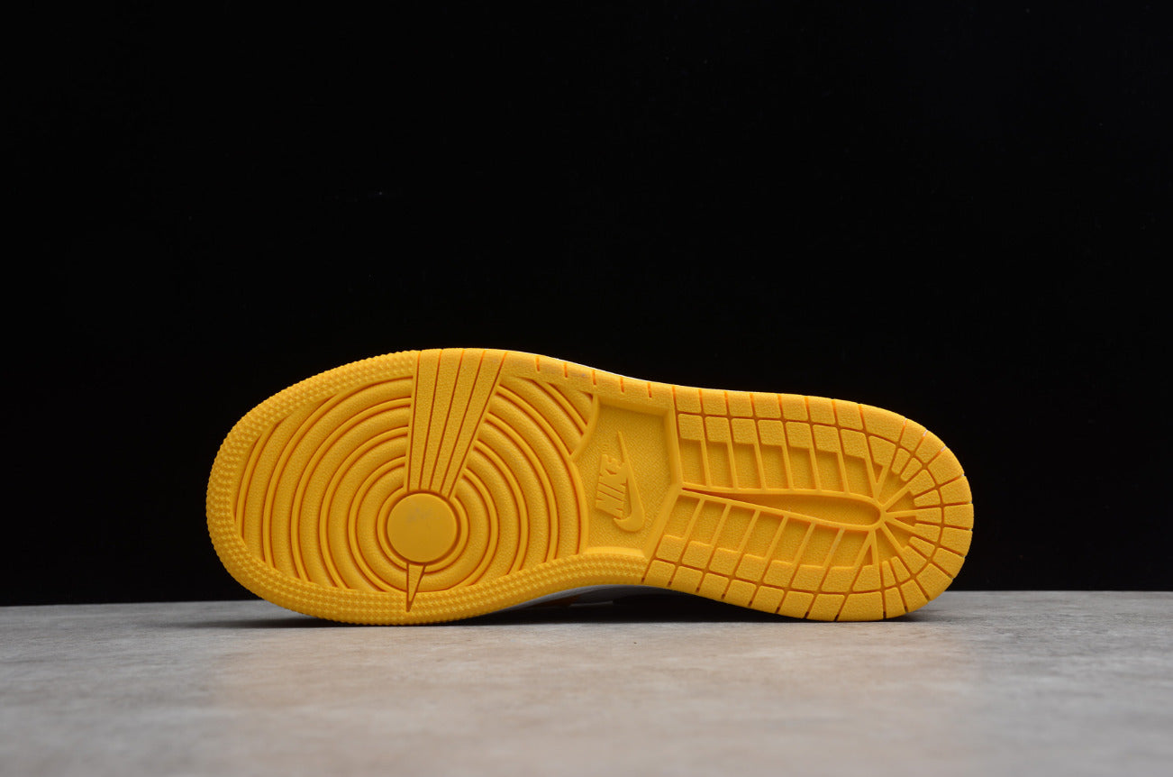 Air Jordan 1 Mid SE Lakers (GS)