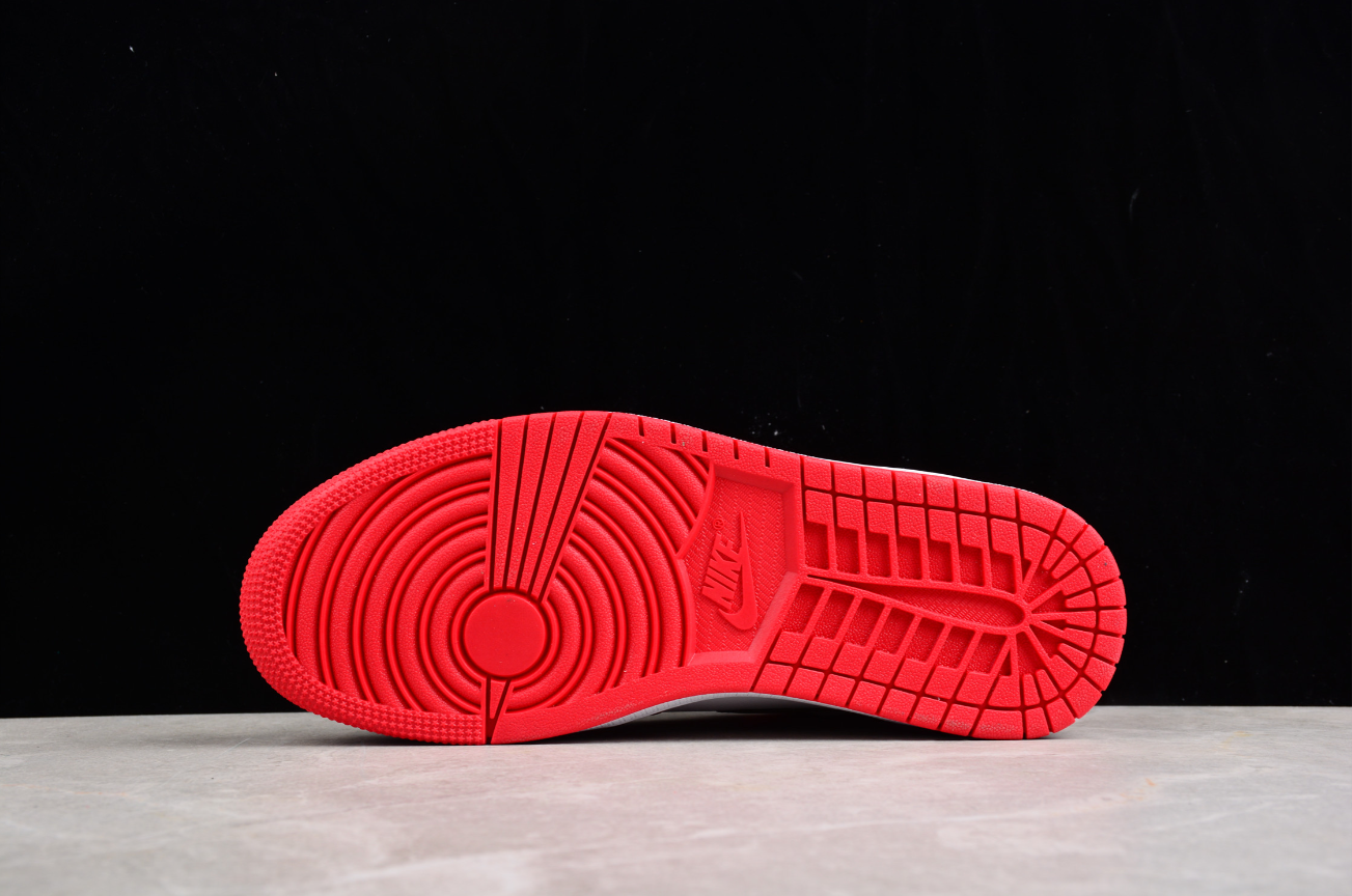 Air Jordan 1 Retro High OG 'Chicago'