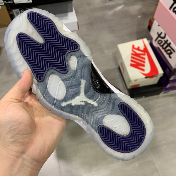 Air Jordan 11 Low Concord