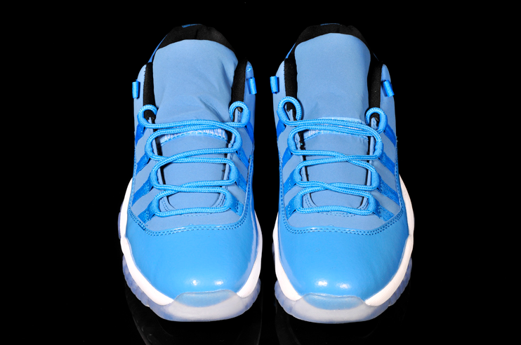 Air Jordan 11 Retro Pantone