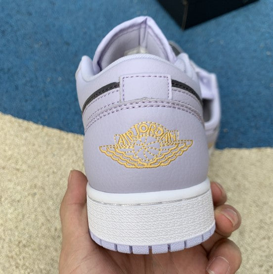 Air Jordan 1 Low Bright Purple Grape
