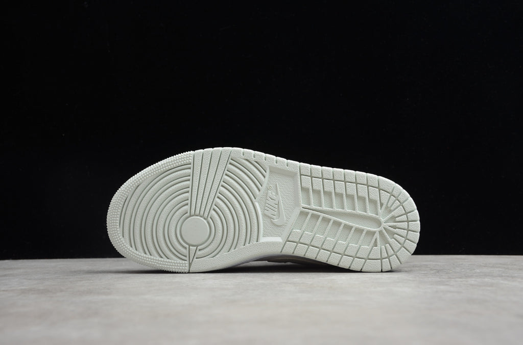 Air Jordan 1 Mid Spruce Aura