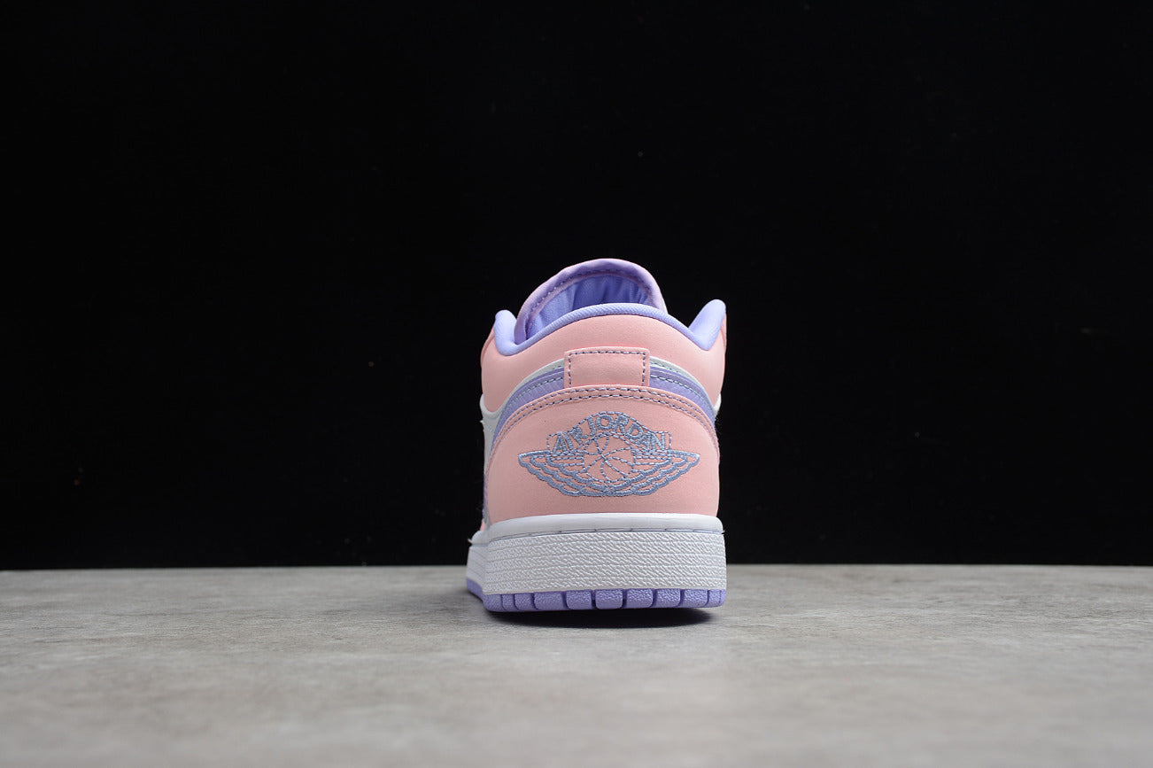 Air Jordan 1 Low SE “Arctic Punch”