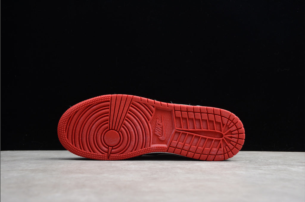 Air Jordan 1 Mid 'Johnny Kilroy'